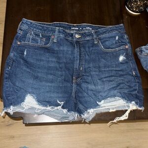 Old Navy OG Straight distressed denim short Sz 16 EUC
